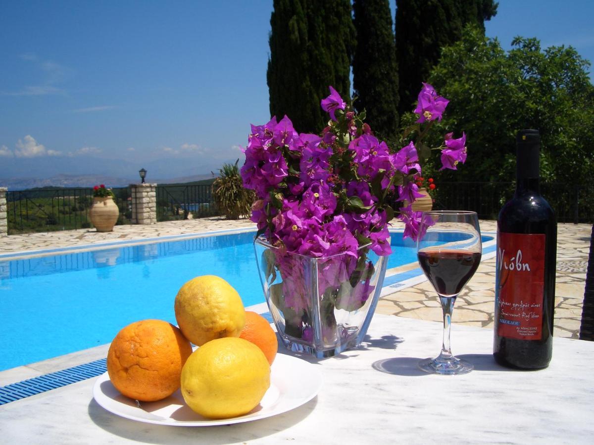 Villa Bacchus Kassiopi Corfu Esterno foto