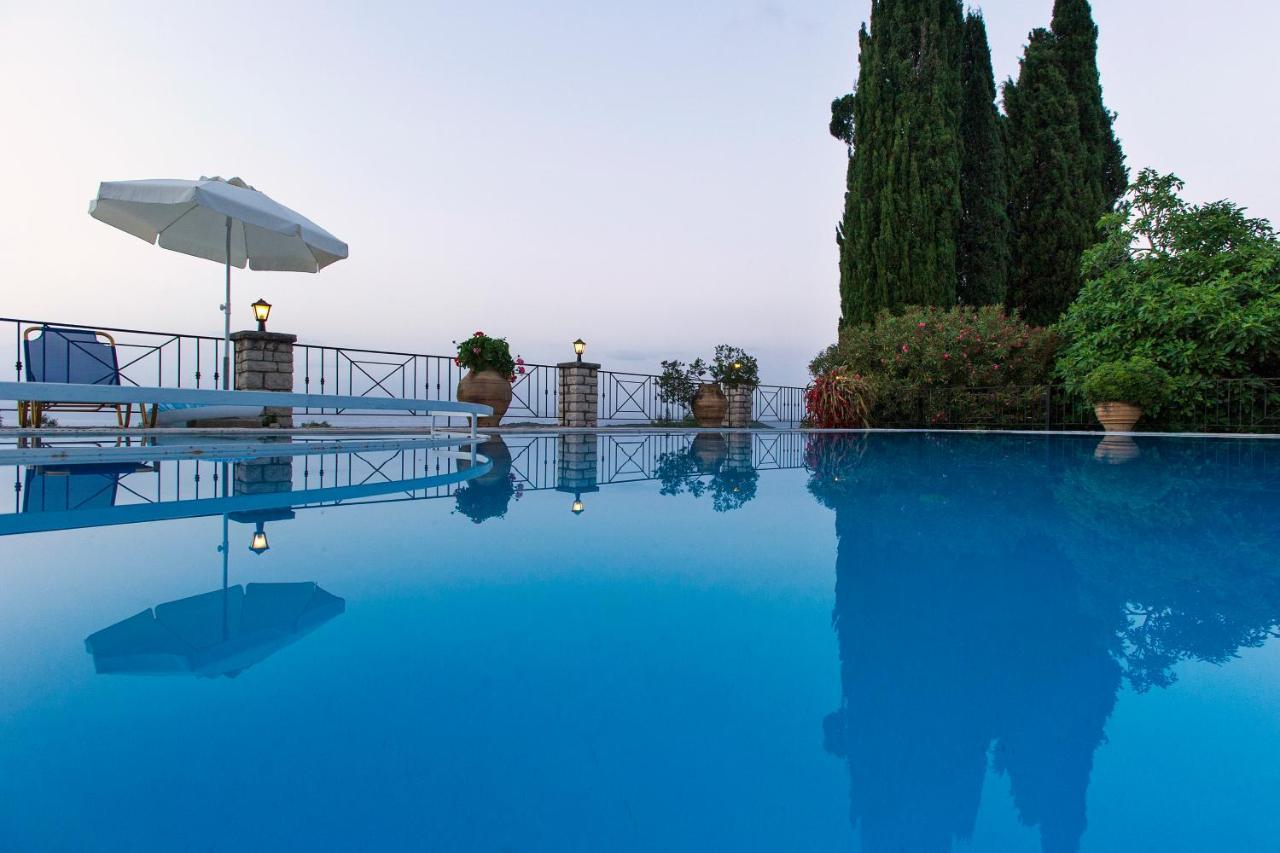 Villa Bacchus Kassiopi Corfu Esterno foto