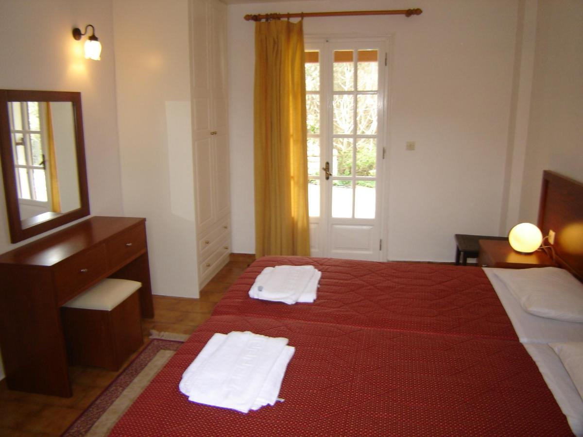Villa Bacchus Kassiopi Corfu Esterno foto