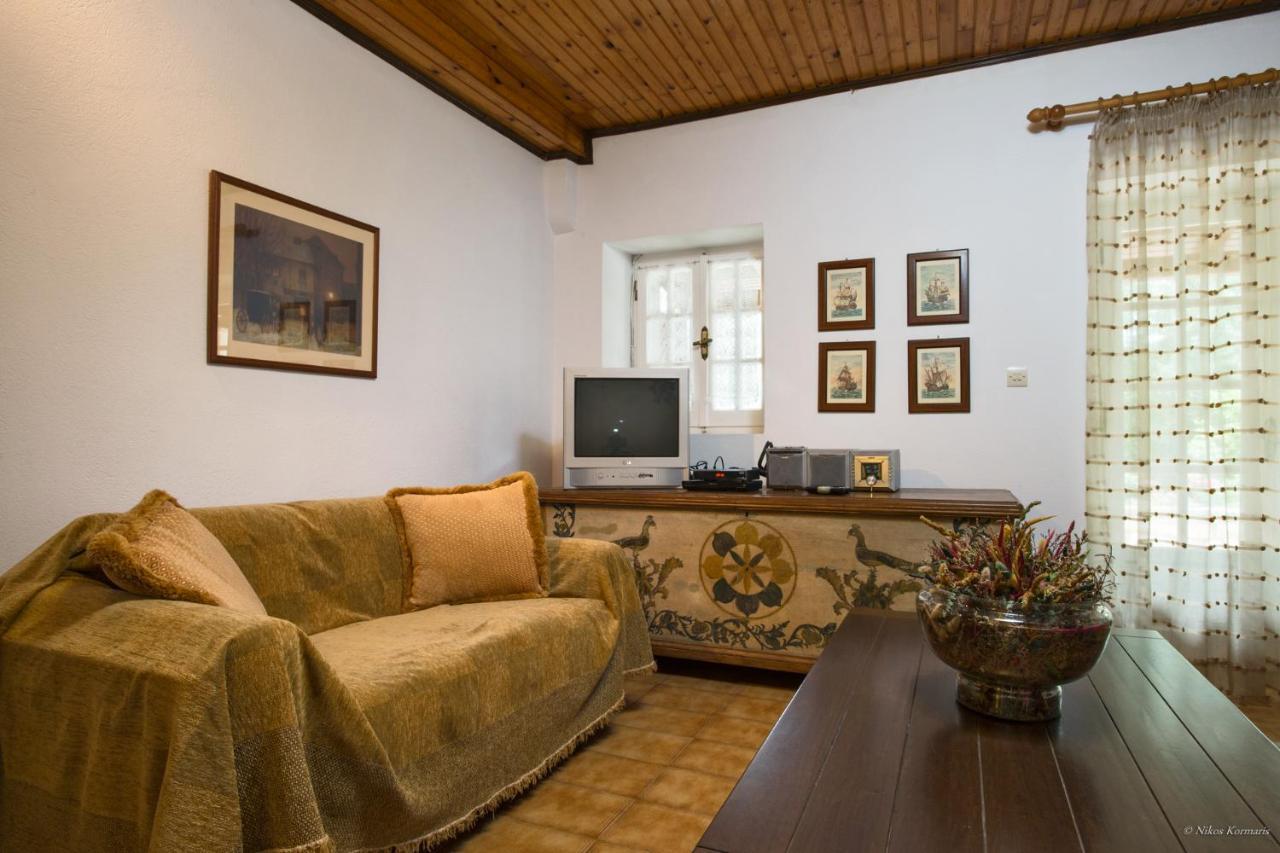 Villa Bacchus Kassiopi Corfu Esterno foto